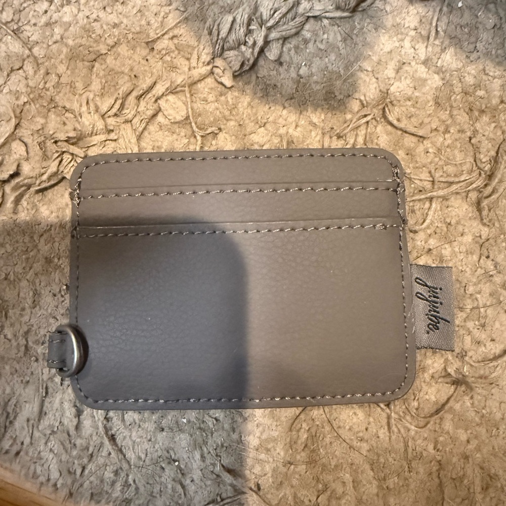 Ju-Ju-be Gray Card Holder